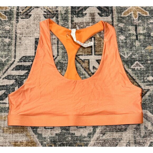 Fabletics Yesi Shine Low Impact Sports Bra - Picture 2 of 7